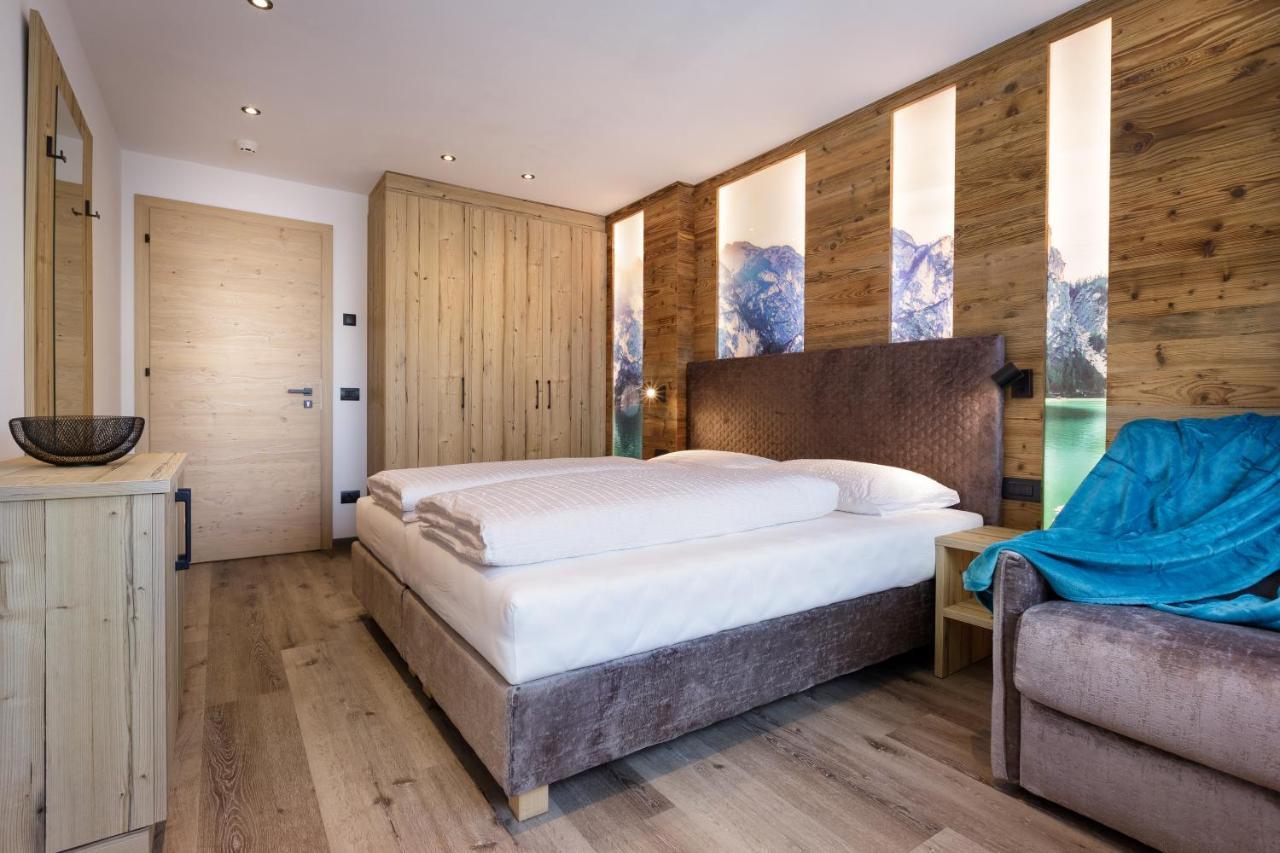 Apartments Pragser Wildsee Winklwiese Екстериор снимка