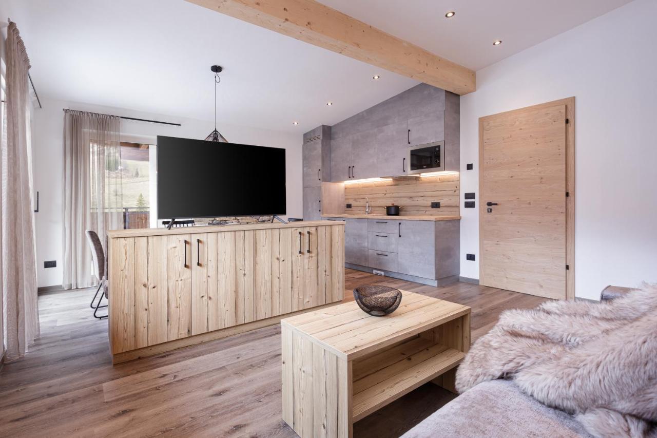 Apartments Pragser Wildsee Winklwiese Екстериор снимка