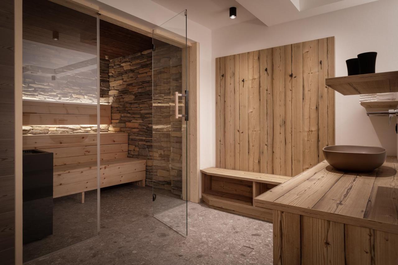 Apartments Pragser Wildsee Winklwiese Екстериор снимка