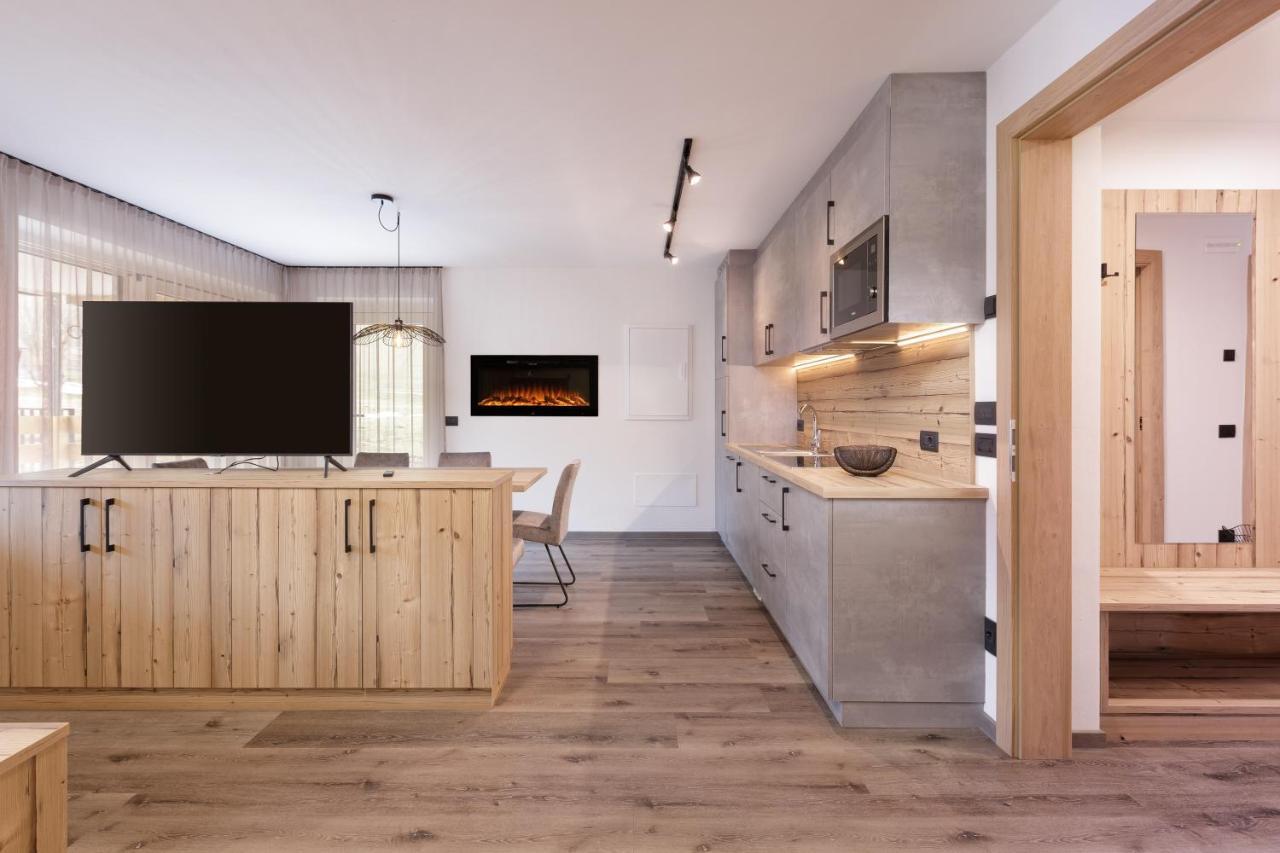 Apartments Pragser Wildsee Winklwiese Екстериор снимка